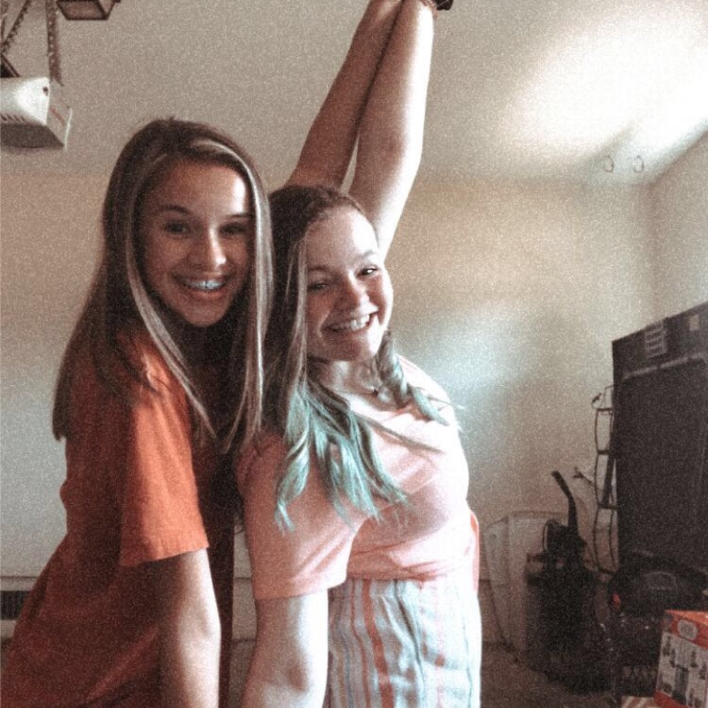 Meet your Posher, Haylie